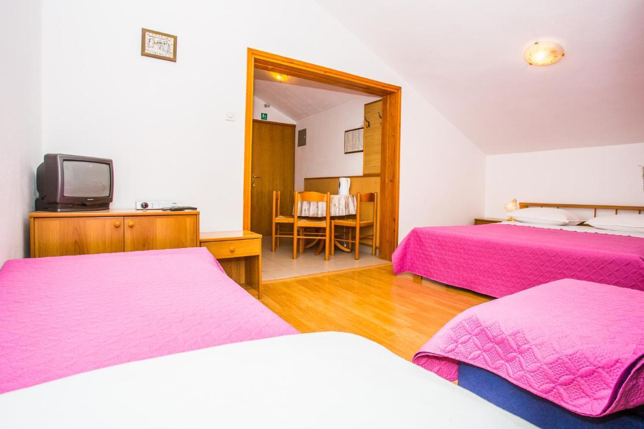 Apartmani Pava Omis Ngoại thất bức ảnh