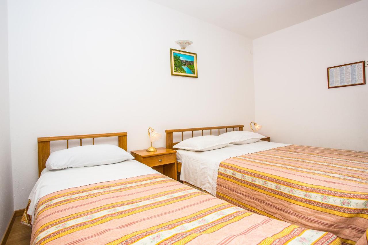 Apartmani Pava Omis Ngoại thất bức ảnh
