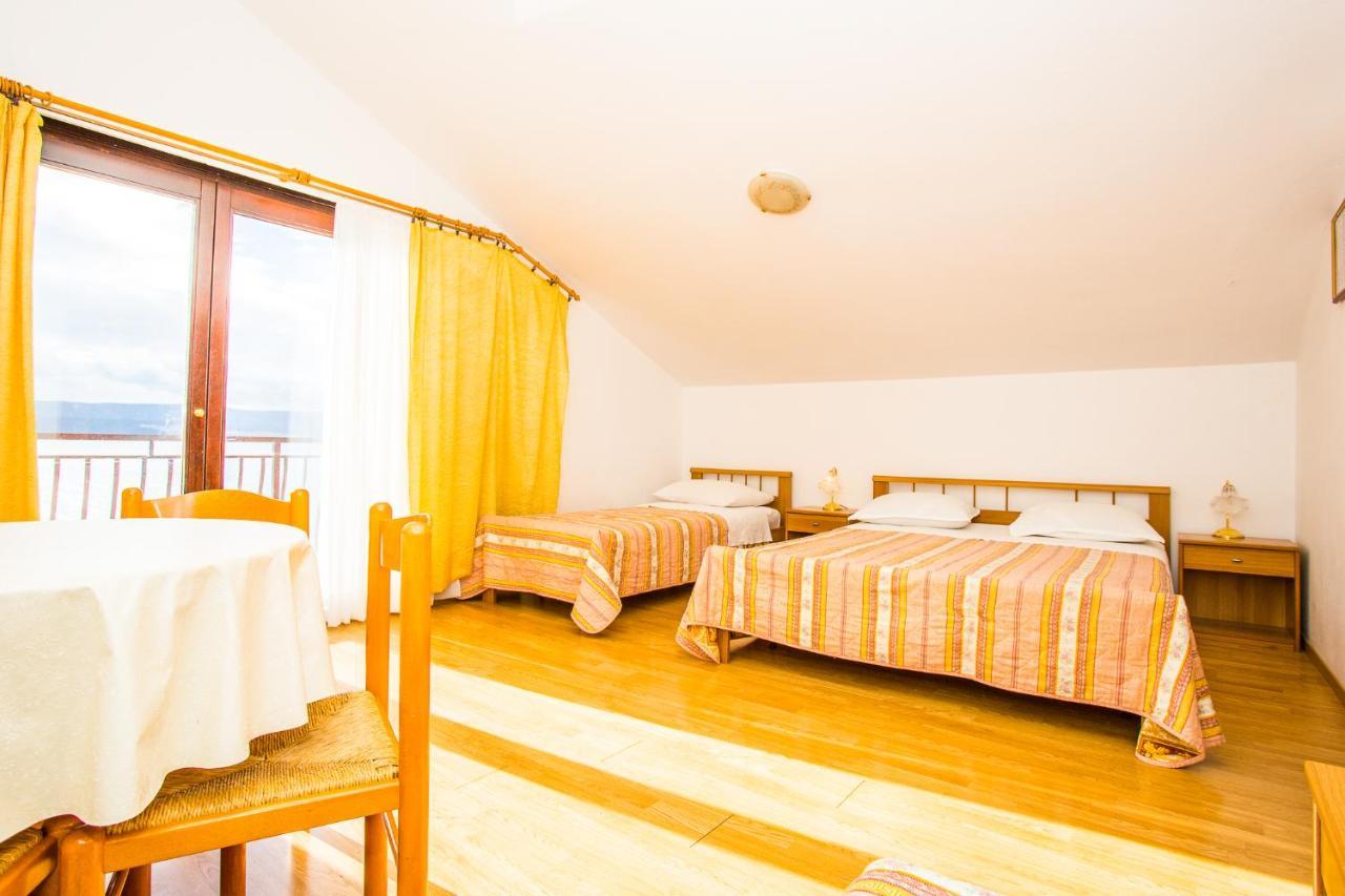 Apartmani Pava Omis Ngoại thất bức ảnh