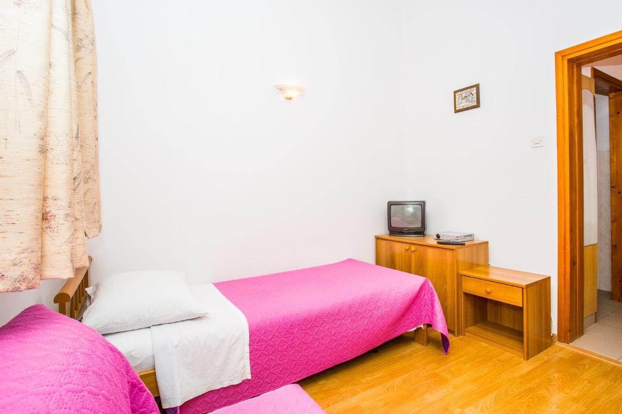 Apartmani Pava Omis Ngoại thất bức ảnh