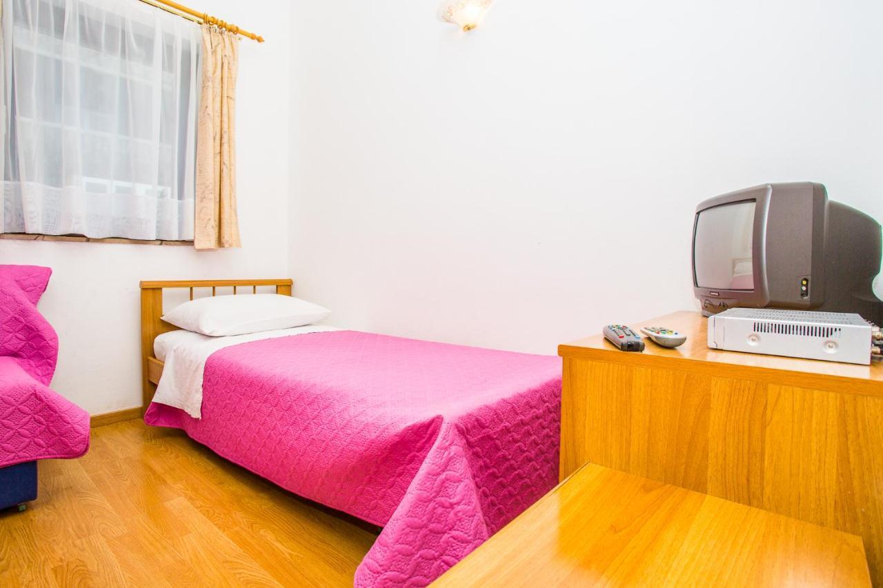Apartmani Pava Omis Ngoại thất bức ảnh