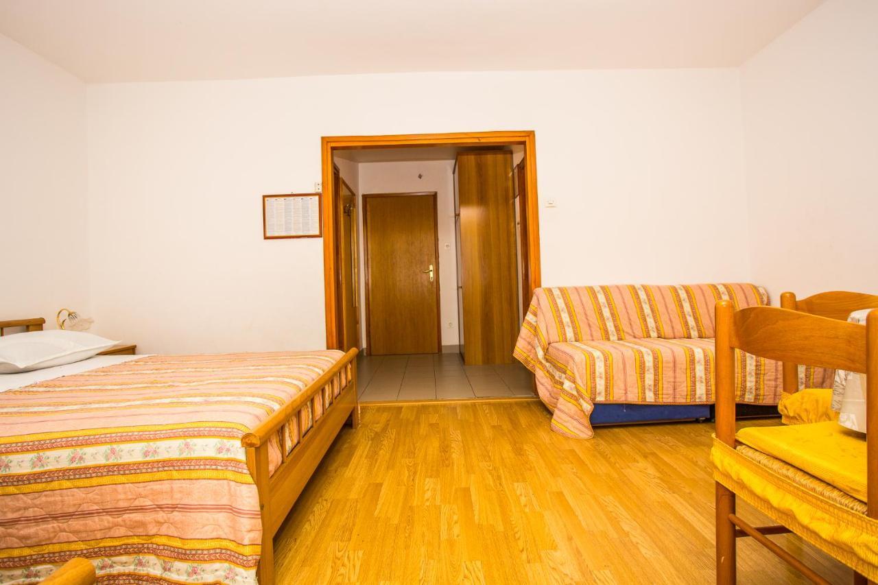 Apartmani Pava Omis Ngoại thất bức ảnh
